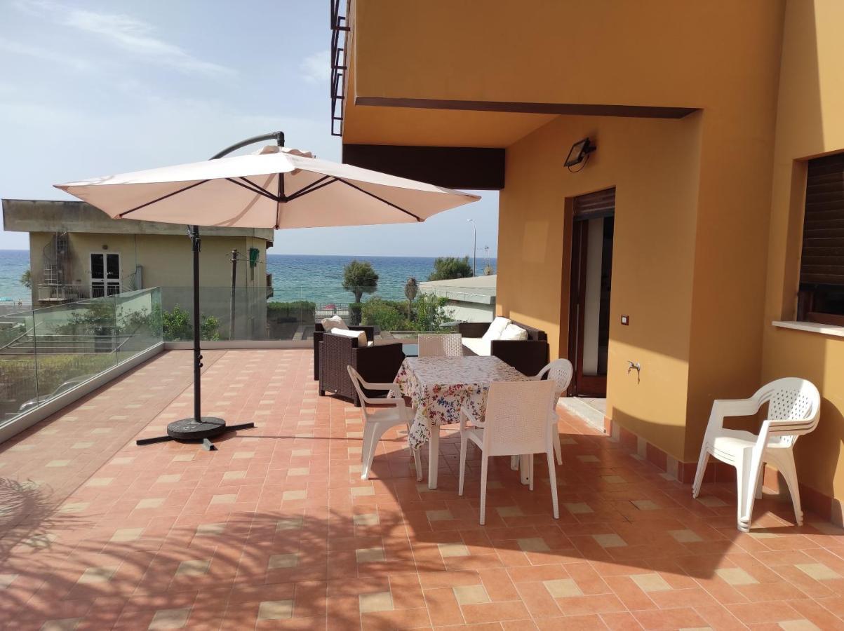 Willa Stella Di Mare Terracina Zewnętrze zdjęcie